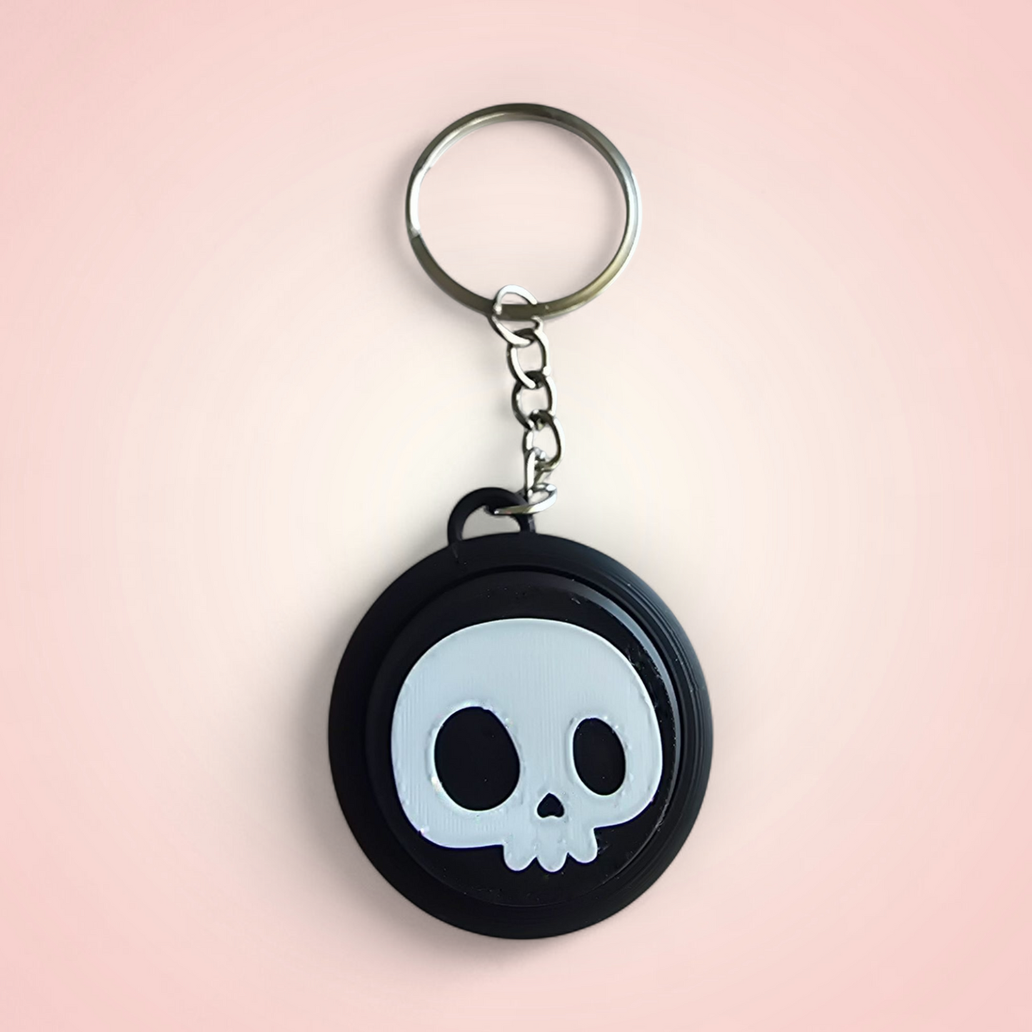 קליקר גולגולת שחור